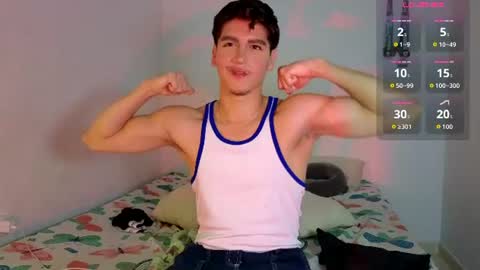 Snapshot of zackary_025 chatting on July 13, 2026, 3:53 am Zack online show from July 13, 2026, 3:53 am