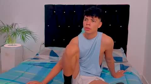 Snapshot of zacktorres_ chatting on October 4, 2025, 6:50 pm zacktorres_ online show from October 4, 2025, 6:50 pm