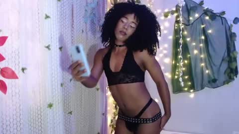 Snapshot of zafiro_azu chatting on July 21, 2026, 8:00 pm zafiro_azu online show from July 21, 2026, 8:00 pm