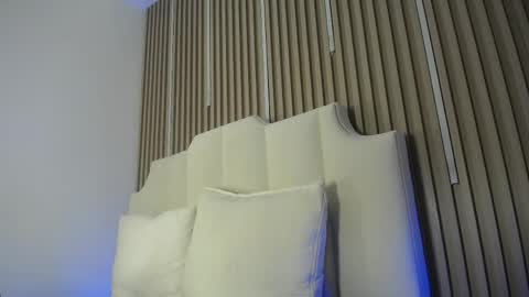 Snapshot of zafiro_cat chatting on May 8, 2026, 6:30 am Zafiro online show from May 8, 2026, 6:30 am