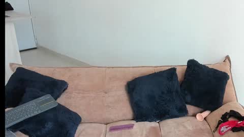 zafiro_lee online show from March 7, 2026, 3:42 pm