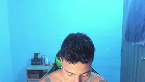 Snapshot of zafirocum chatting on December 4, 2025, 11:30 am BiG Zafiro online show from December 4, 2025, 11:30 am