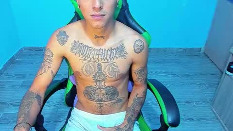 Snapshot of zafirocum chatting on February 12, 2026, 11:27 am BiG Zafiro online show from February 12, 2026, 11:27 am