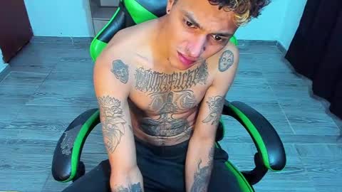 BiG Zafiro online show from April 3, 2026, 12:14 pm