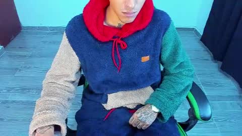 BiG Zafiro online show from April 12, 2026, 11:48 am