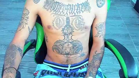 BiG Zafiro online show from April 15, 2026, 8:54 am