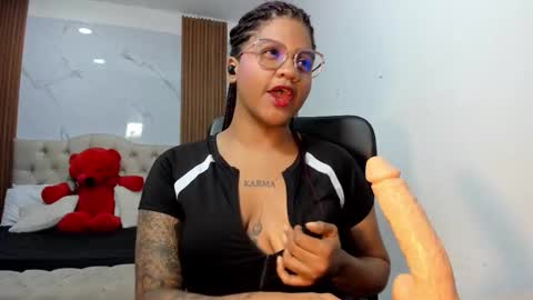 zahra_rose online show from February 24, 2026, 6:50 pm