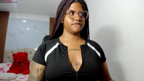 zahra_rose online show from April 2, 2026, 6:27 pm