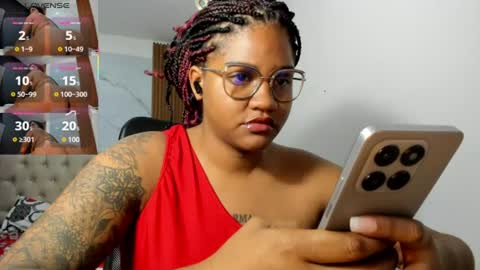 Snapshot of zahra_rose chatting on July 17, 2026, 11:39 am zahra_rose online show from July 17, 2026, 11:39 am