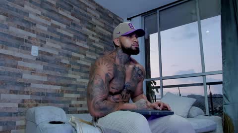 Snapshot of zain_diesel7 chatting on January 16, 2025, 11:16 pm INSTAGRAM yormanfit7 online show from January 16, 2025, 11:16 pm