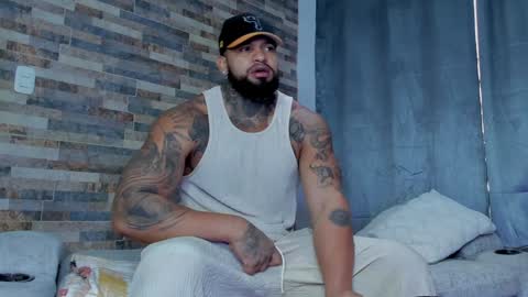 Snapshot of zain_diesel7 chatting on February 4, 2025, 12:55 pm INSTAGRAM yormanfit7 online show from February 4, 2025, 12:55 pm