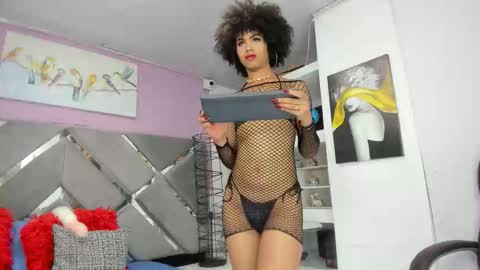 ZAIRA online show from May 18, 2026, 2:29 am