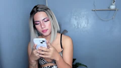 Snapshot of zairaaaaa chatting on June 11, 2026, 6:17 pm Zai online show from June 11, 2026, 6:17 pm