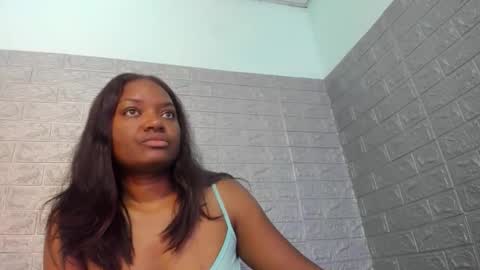 Snapshot of zamara__ chatting on March 17, 2026, 12:41 pm Zamara online show from March 17, 2026, 12:41 pm