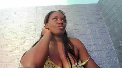 Snapshot of zamara__ chatting on April 13, 2026, 2:55 pm Zamara online show from April 13, 2026, 2:55 pm