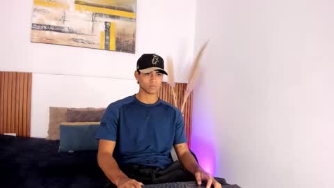 Zander online show from March 10, 2026, 1:38 pm