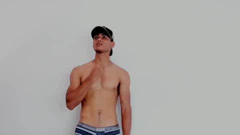 Zander online show from March 15, 2026, 1:11 am