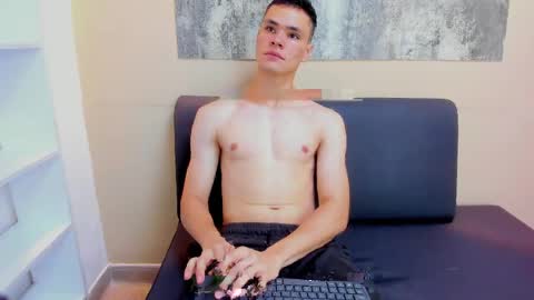 zane online show from April 14, 2026, 12:33 pm