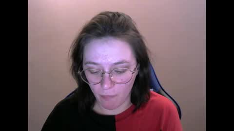 Snapshot of zara_golden chatting on February 19, 2025, 10:23 am chaturcum online show from February 19, 2025, 10:23 am