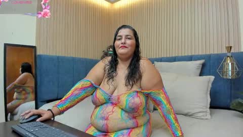 Snapshot of zara_milf_ chatting on April 24, 2026, 12:18 pm zara online show from April 24, 2026, 12:18 pm