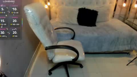 Snapshot of zara_moon1 chatting on July 22, 2026, 3:09 am zara_moon1 online show from July 22, 2026, 3:09 am
