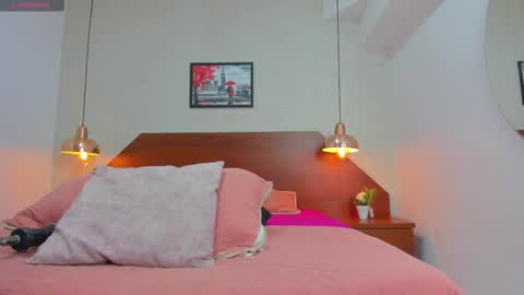 Zara  online show from January 13, 2026, 11:15 am