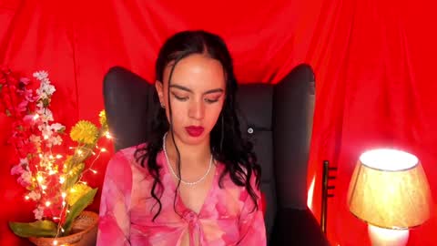 Zara . online show from February 3, 2025, 7:52 pm