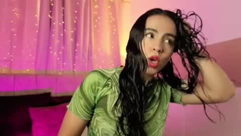 Snapshot of zaradulce chatting on June 2, 2026, 2:52 pm Zara . online show from June 2, 2026, 2:52 pm