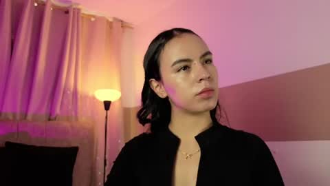 Snapshot of zaradulce chatting on June 22, 2026, 12:57 pm Zara . online show from June 22, 2026, 12:57 pm