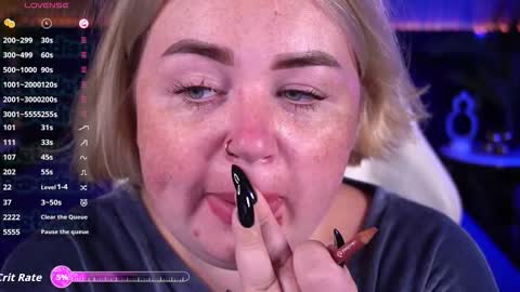 Lola online show from September 13, 2025, 7:13 pm