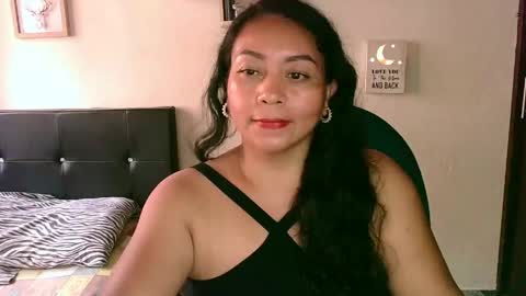 Snapshot of zaray_45bella chatting on May 23, 2026, 9:30 pm zaray online show from May 23, 2026, 9:30 pm