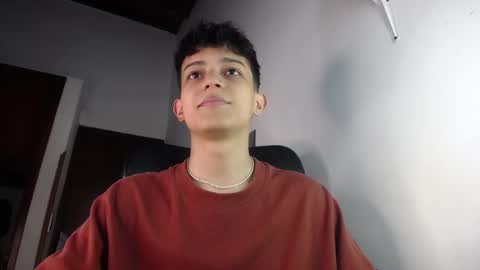 Snapshot of zarekneo chatting on September 9, 2025, 8:19 pm Zarek online show from September 9, 2025, 8:19 pm