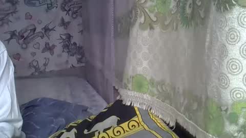 zarinamarlin online show from March 21, 2026, 9:40 pm