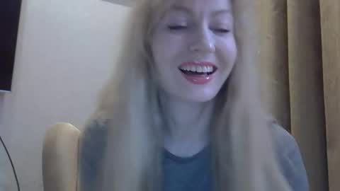 Zarina Swift online show from April 21, 2026, 4:52 am