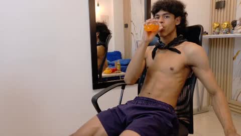 Snapshot of zayn_fox32 chatting on August 5, 2026, 6:55 pm Zayn online show from August 5, 2026, 6:55 pm