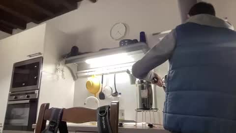 zaza2021 online show from November 11, 2025, 5:24 pm