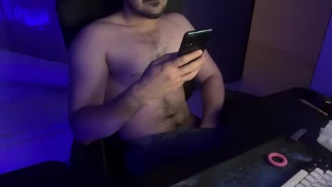 Snapshot of ze_boi chatting on June 6, 2026, 7:29 pm Ze online show from June 6, 2026, 7:29 pm
