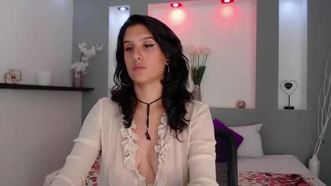 Karolyne online show from February 20, 2025, 2:35 pm