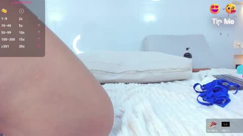 Zenda Evans online show from March 4, 2025, 10:02 am