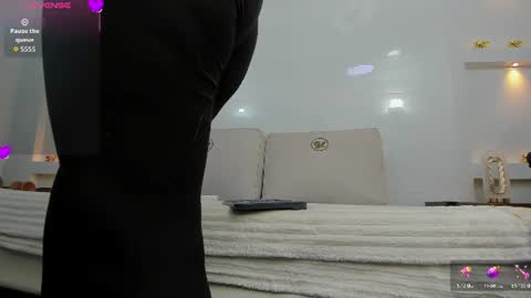 Snapshot of zenda_evans chatting on June 29, 2026, 3:57 am Zenda Evans online show from June 29, 2026, 3:57 am