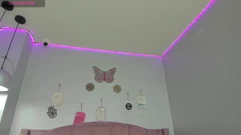 ZEPHYRA ANGELS online show from February 24, 2025, 8:38 am