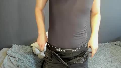 Ethan online show from April 9, 2026, 1:38 am