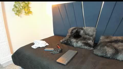 zeusapollofuck online show from September 14, 2025, 3:33 pm