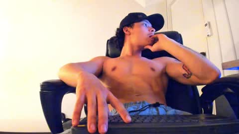 Snapshot of zeusjeff chatting on December 20, 2024, 6:35 pm zeus online show from December 20, 2024, 6:35 pm