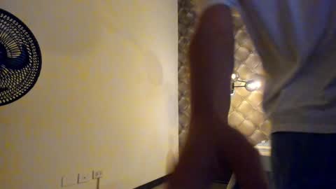 Snapshot of zeusjeff chatting on December 21, 2024, 7:06 pm zeus online show from December 21, 2024, 7:06 pm