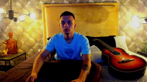 Snapshot of zeusjeff chatting on January 14, 2025, 10:12 pm zeus online show from January 14, 2025, 10:12 pm