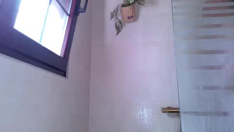 Snapshot of zeusoctavian chatting on May 22, 2026, 4:34 pm Zeus Octavian online show from May 22, 2026, 4:34 pm