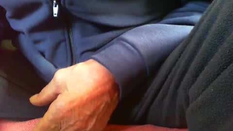 zevioo77 online show from October 25, 2025, 8:55 am