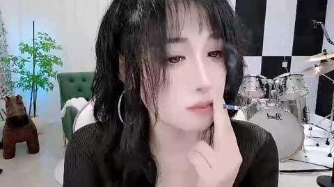 zhen online show from September 8, 2025, 4:28 pm