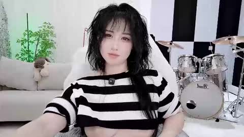 zhen online show from October 20, 2025, 2:06 pm